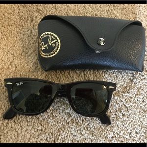 Ray-Ban Wayfarer Sunglasses